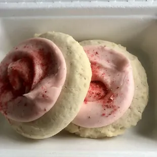 Vegan Sugar Cookie with Strawberry Frosting