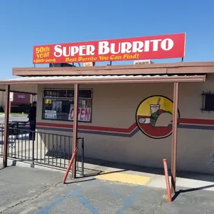 the entrance to the restaurant