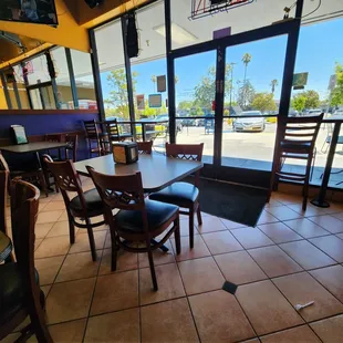 Super Burrito - table seating inside