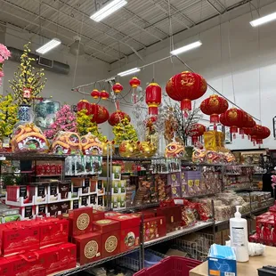 a store filled with chinese decorations