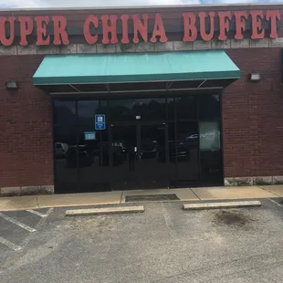 the entrance to the restaurant