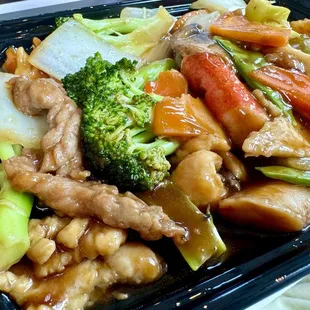 Four Seasons, minus pork minus green pepper