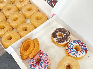 ST Donuts