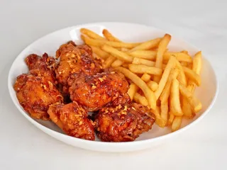 Blossom Bites & Eatery