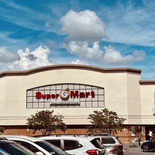 a parking lot full of cars