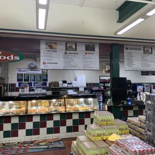 You can get very well prepared meals from the counter here.