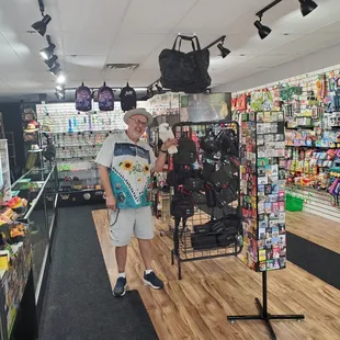 New store with new hours. Open 7 days a week.