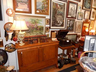 Randy's Antiques & Art