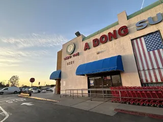 A Dong Supermarket