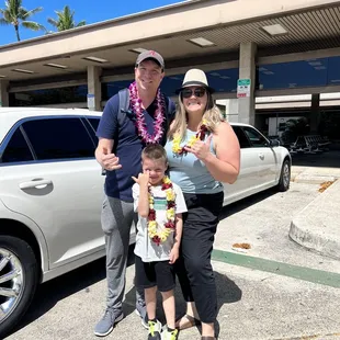 Super Limo pick up from HNL to Aulani.
