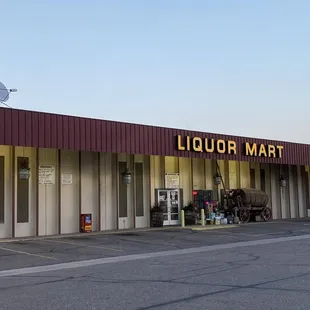 It's situated at the southeast corner of Pierce and Coal Mine.