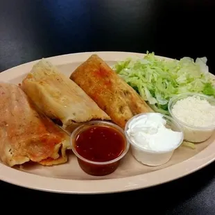 a plate of mexican food