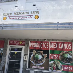 the front of a mexican restaurant