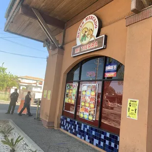 the entrance to a mexican restaurant