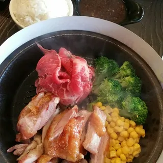 10. Super Pan Deluxe Combo Beef & Salmon