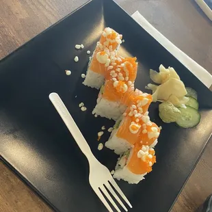 Salmon Sushi Roll