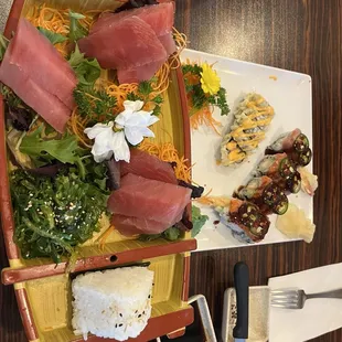 Sushi and sashimi .