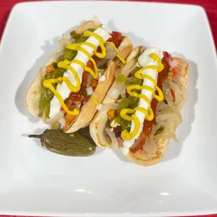 Mexican Style Hotdogs/ Hotdogs Estilo Mexico