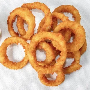 onion rings and dipping sauce