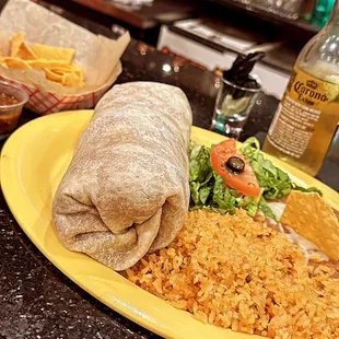 Finished everything besides half my burrito on the counter of servings were large and filling!