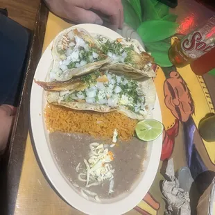 a plate of mexican food
