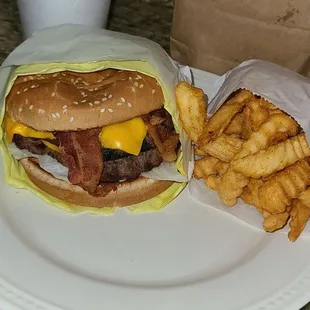 August 2023... Bacon double burger with small fries and small drink. $15.13 CASH. they charge for card fyi.