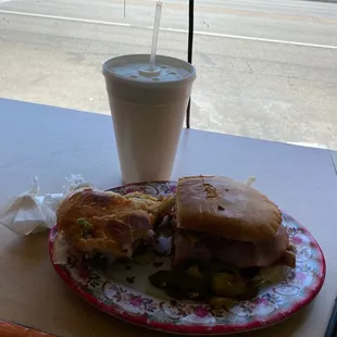 Cubana torta with piña fresca