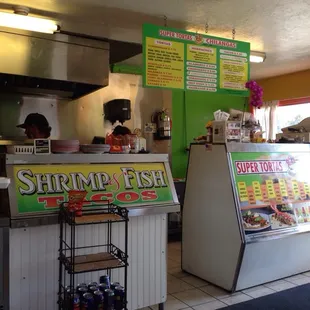 The menu is in Spanish...they&apos;re really nice and are helpful with questions