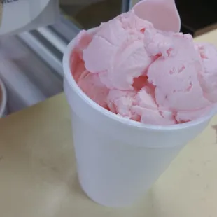 Strawberry and creme