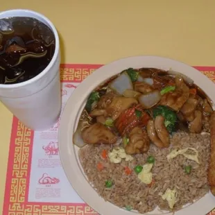 $6.99 Lunch Special!  Comes with an entrée, an egg roll, plus a free ice tea or egg drop soup