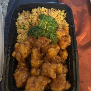chicken and broccoli with rice