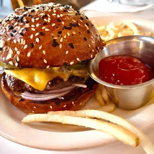 Double cheeseburger with skinny fries