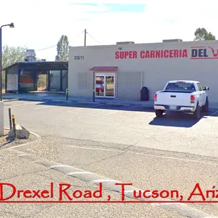 Front View on Drexel between Cardinal and Westover on Southside of Street!