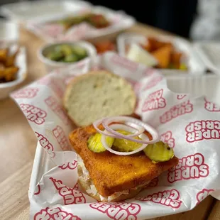 Spicy fried tofu sandwich