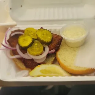 Spicy fish sandwich with no slaw