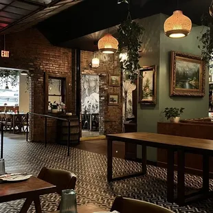 Come on... feel the vibe!