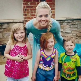 Frozen princess birthday party Columbus Ohio 614.224.9568 party rentals of Ohio