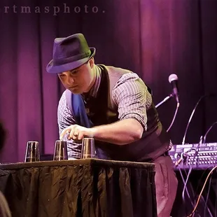 Columbus Magicians 614. 224.9458 www.AwesomefamilyEntertainment.com