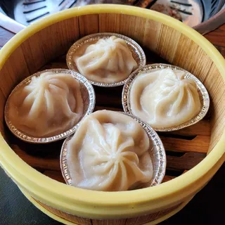 Steamed Pork Soup Dumpling
