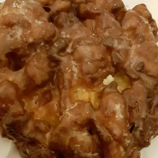 This place is not closed, and they definitely have the best donuts. Bon Appétit