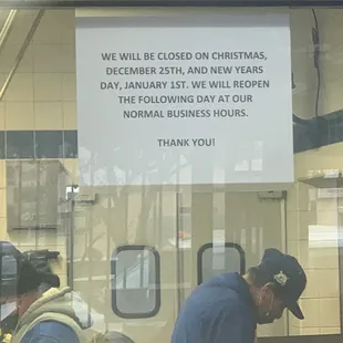 New hours 8am - 3pm Monday thru Sunday  Photo taken 12/22/21