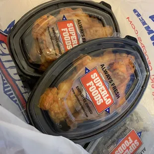 These wings suck sooo bad, omg tastes like pure mush, no flavor