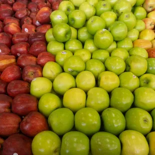 a variety of apples
