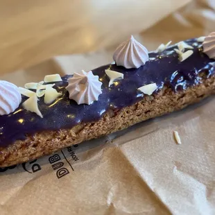 Ube eclair