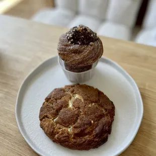 Ferrero Cruffin | Snickerdoodle Cookie