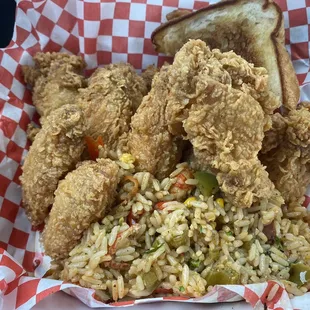 10 piece wings with the swamp rice
