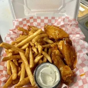 Mango Habanero Wings &amp; Fries