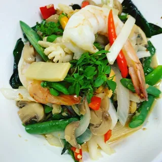 Chicken Basil Stir Fry