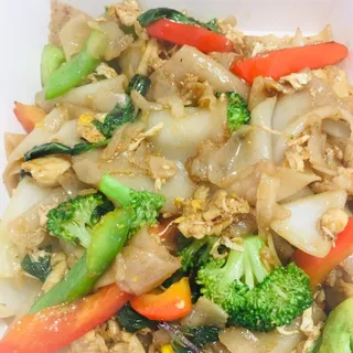 Pad Kee Mao Noodle