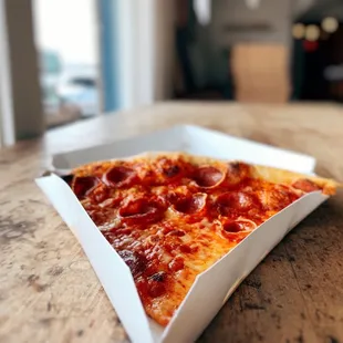 Pepperoni slice